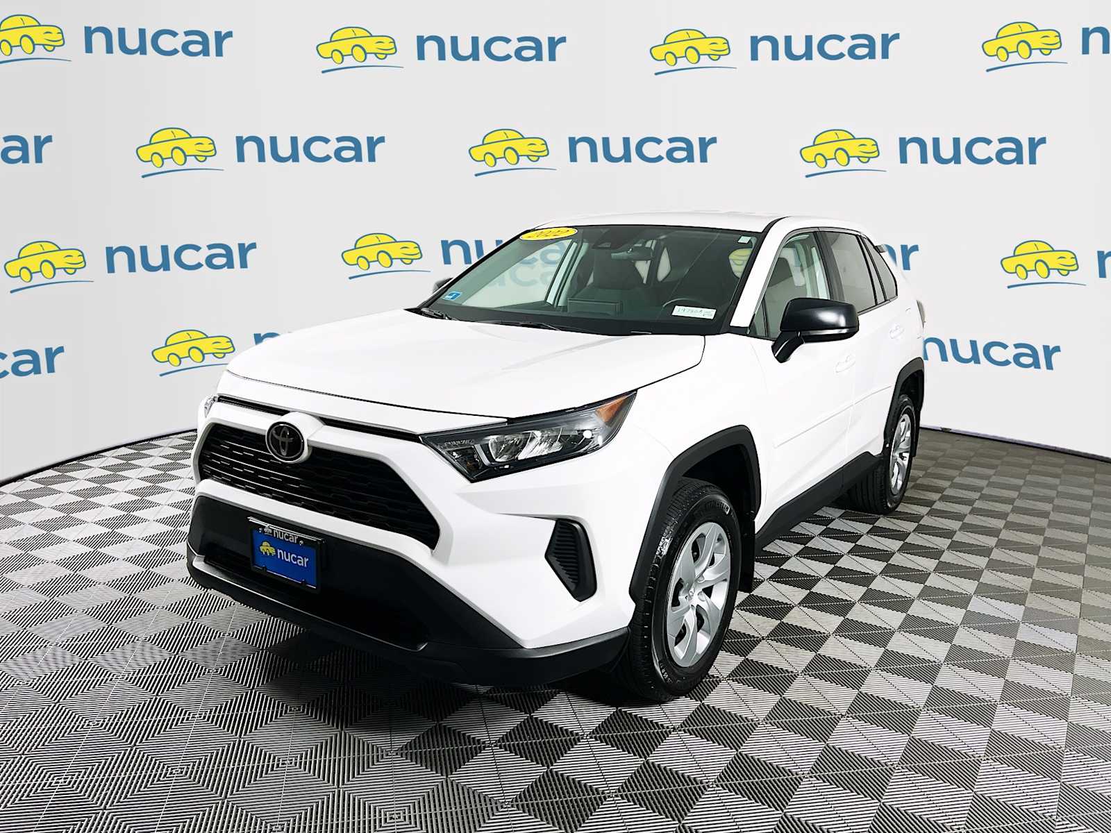 2022 Toyota RAV4 LE - Photo 2