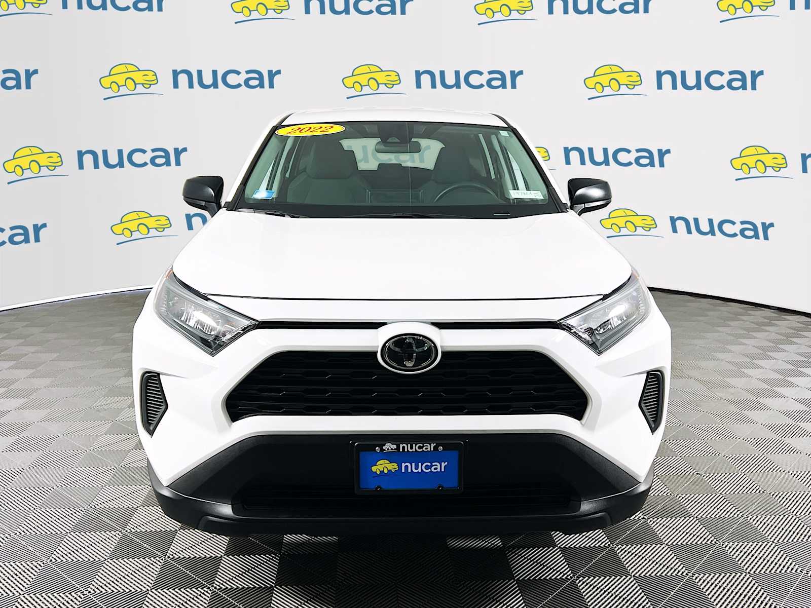 2022 Toyota RAV4 LE - Photo 31