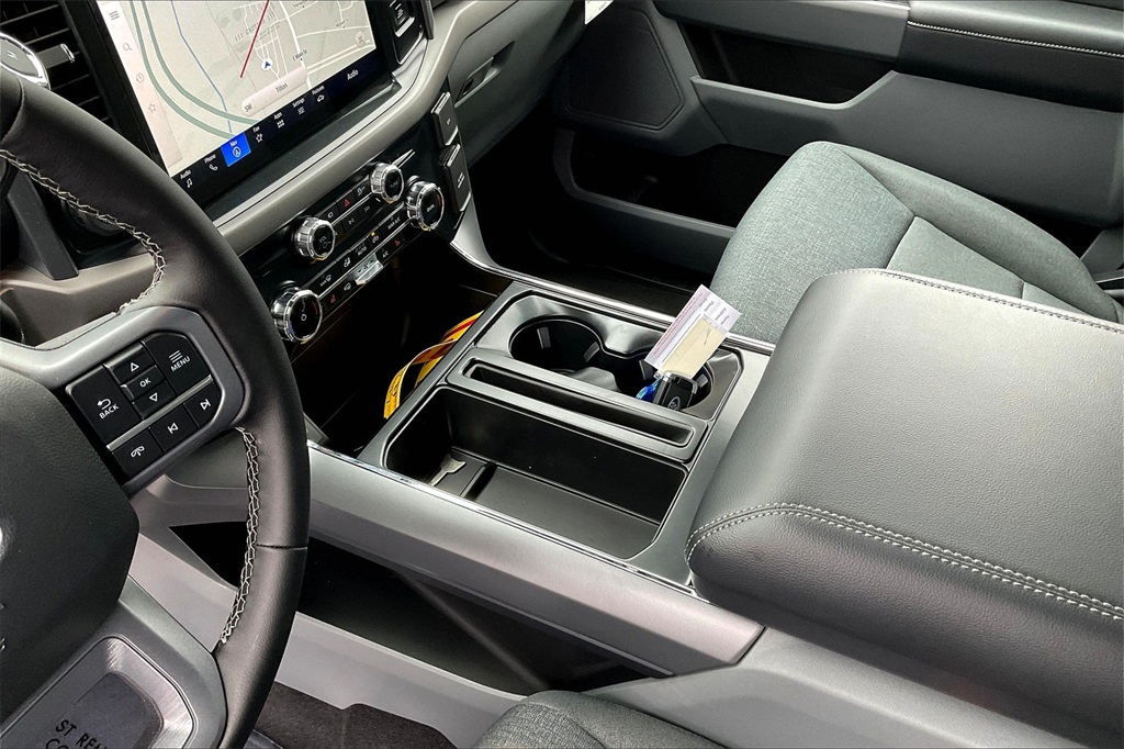 2025 Ford F-150 XLT - Photo 14