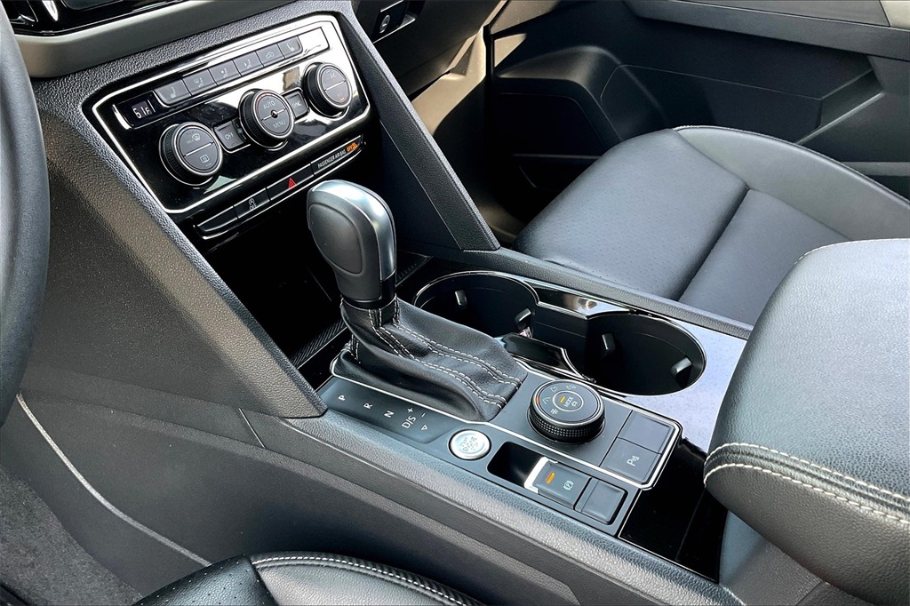 2022 Volkswagen Atlas Cross Sport 3.6L V6 SE w/Technology - Photo 19
