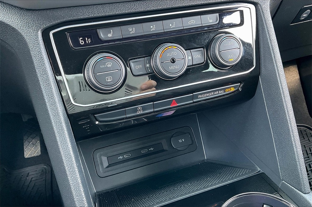 2022 Volkswagen Atlas Cross Sport 3.6L V6 SE w/Technology - Photo 24