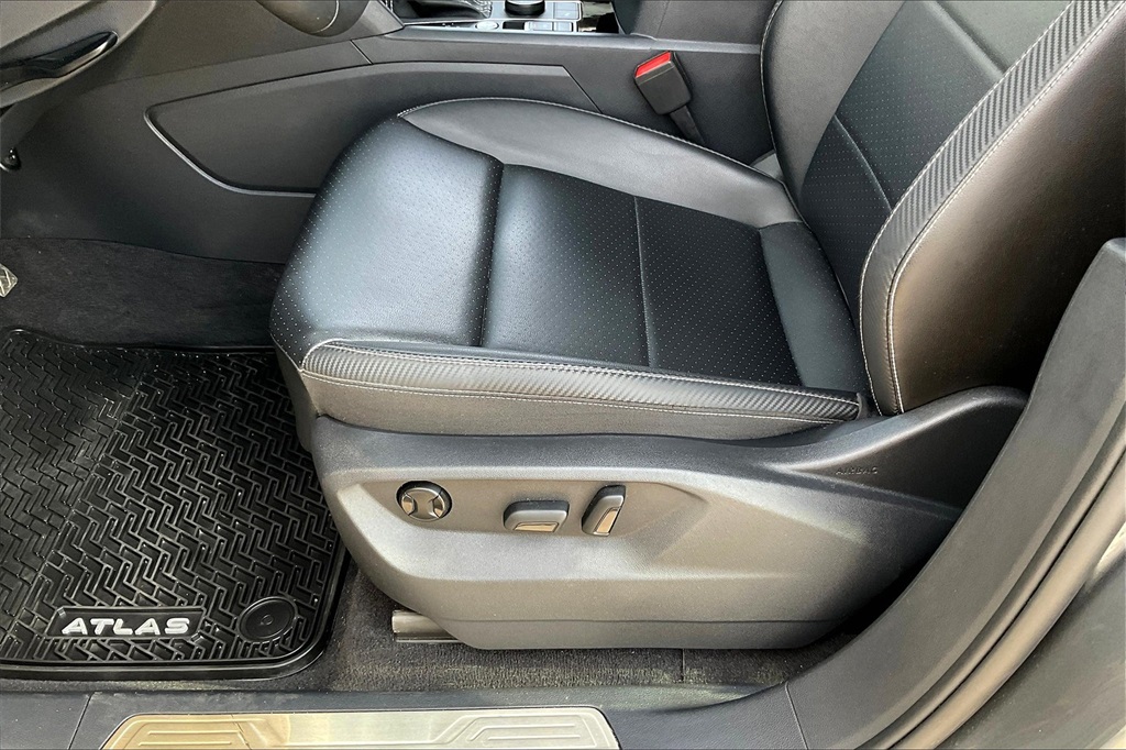 2022 Volkswagen Atlas Cross Sport 3.6L V6 SE w/Technology - Photo 33