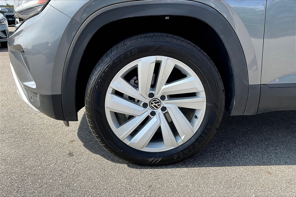 2022 Volkswagen Atlas Cross Sport 3.6L V6 SE w/Technology - Photo 7