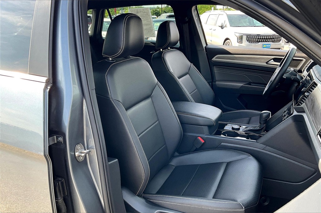 2022 Volkswagen Atlas Cross Sport 3.6L V6 SE w/Technology - Photo 10