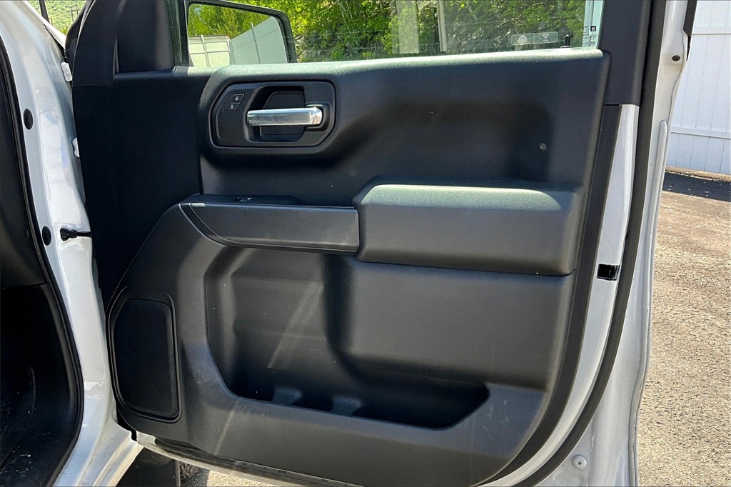 2022 Chevrolet Silverado 1500 CrewCab Custom - Photo 12