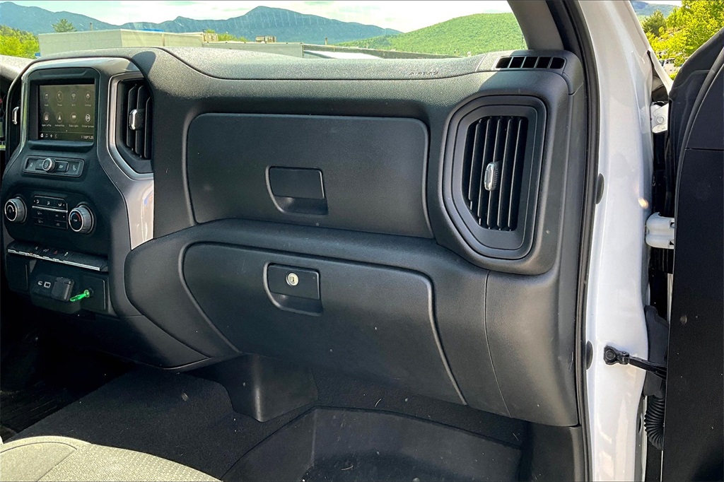 2022 Chevrolet Silverado 1500 CrewCab Custom - Photo 13