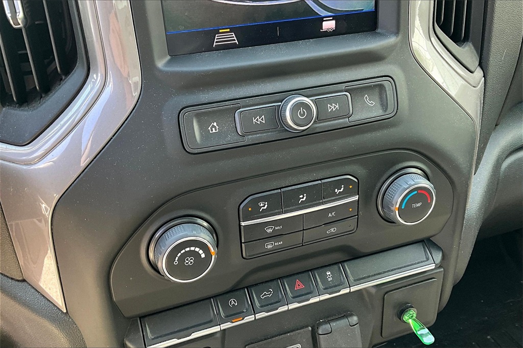 2022 Chevrolet Silverado 1500 CrewCab Custom - Photo 25