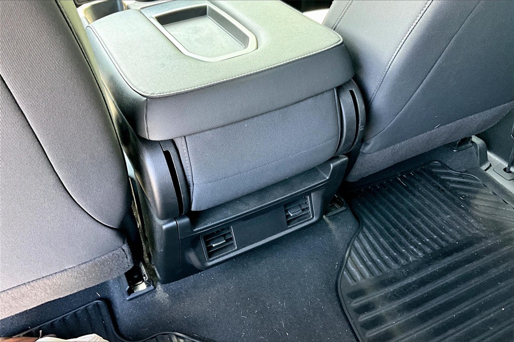 2022 Chevrolet Silverado 1500 CrewCab Custom - Photo 27