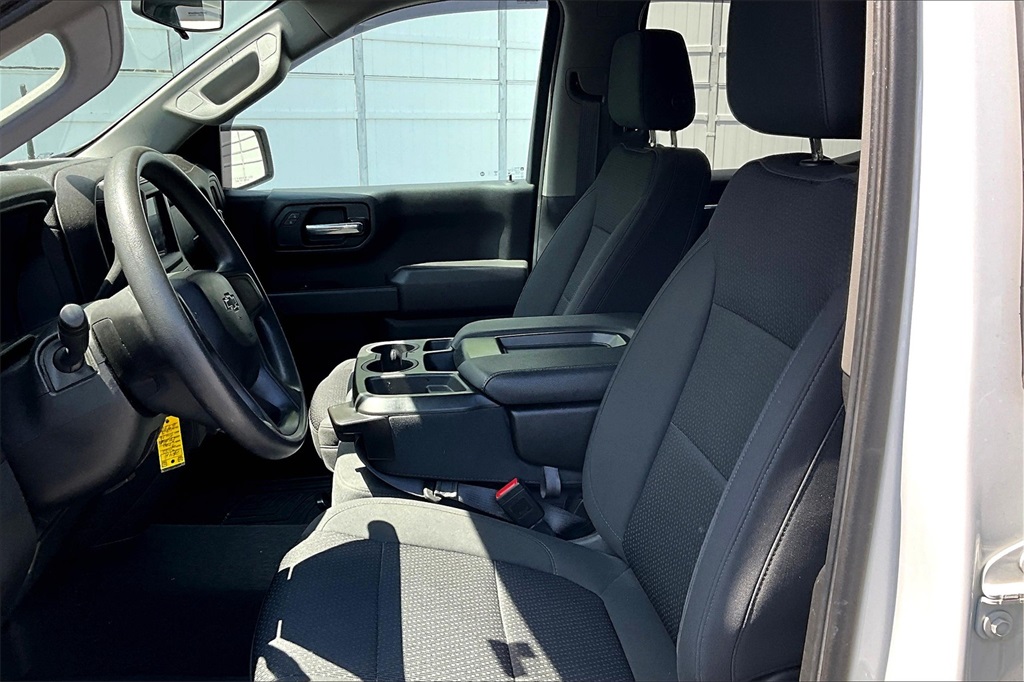 2022 Chevrolet Silverado 1500 CrewCab Custom - Photo 10
