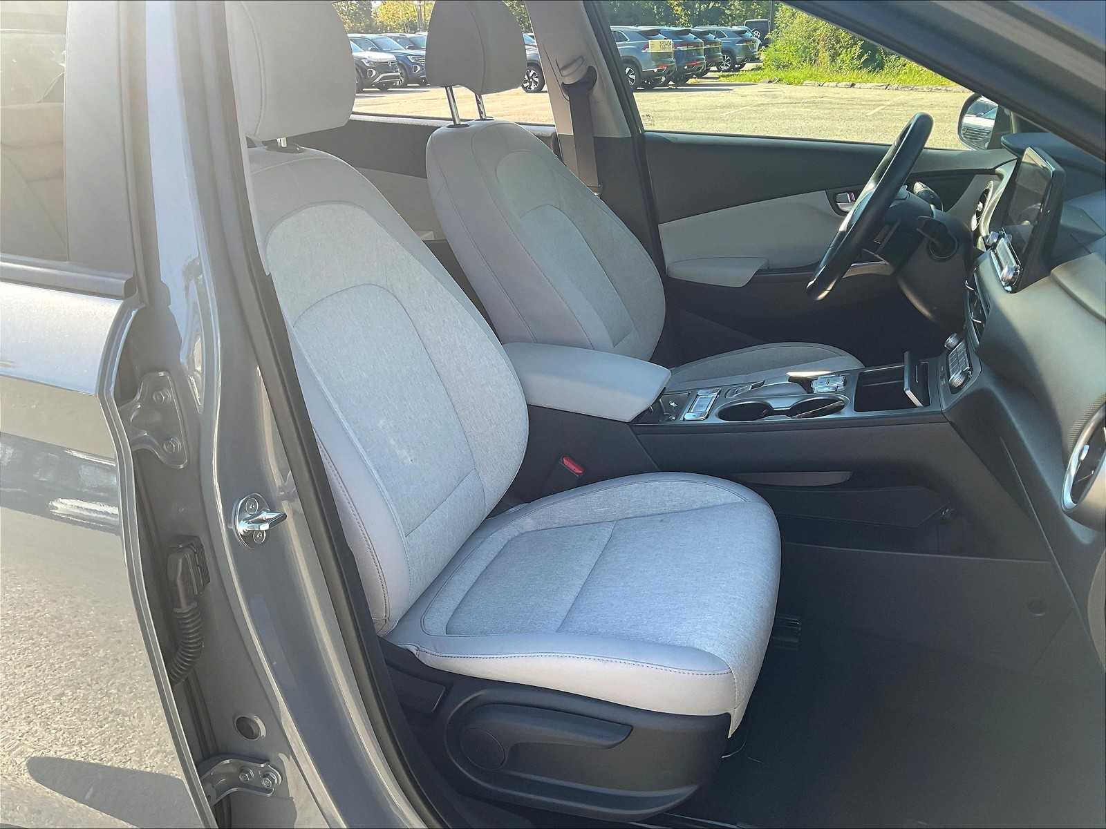 2023 Hyundai Kona Electric SEL - Photo 11