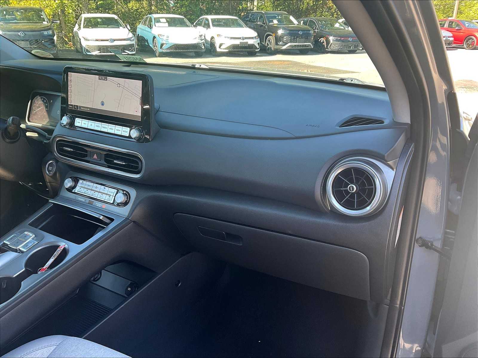 2023 Hyundai Kona Electric SEL - Photo 13