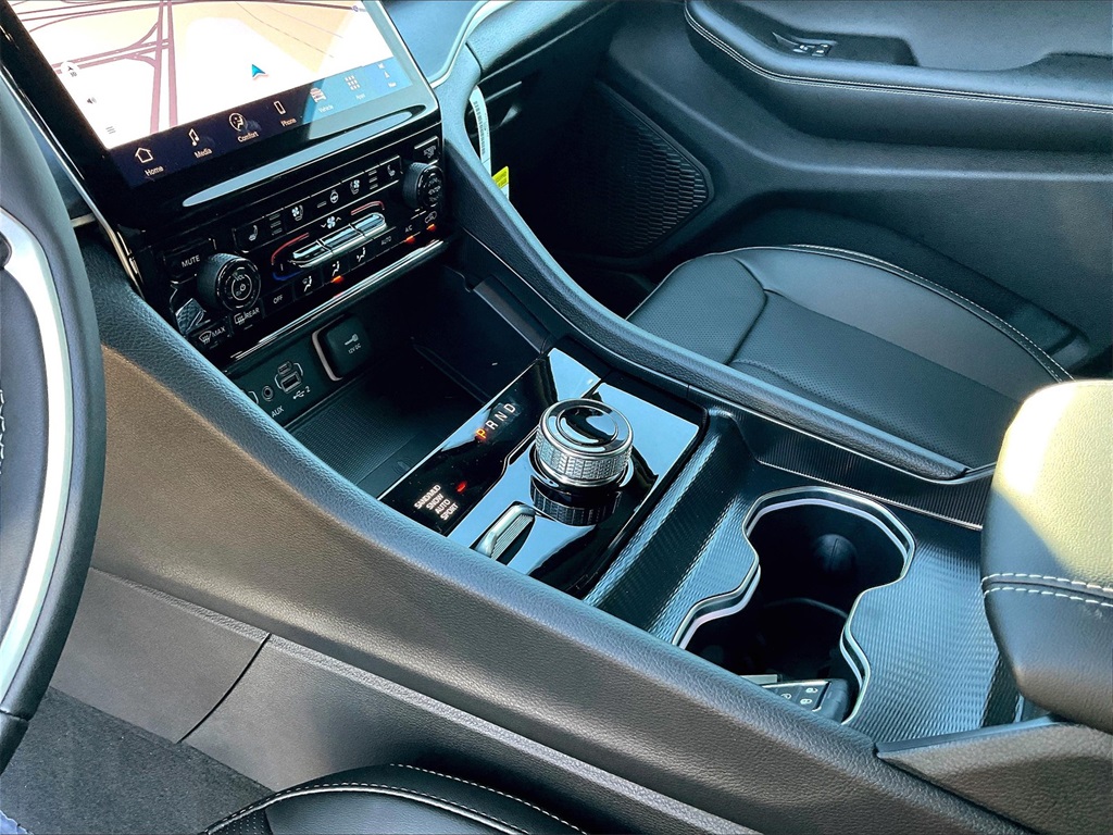 2025 Jeep Grand Cherokee Limited - Photo 14