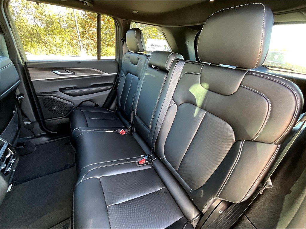 2025 Jeep Grand Cherokee Limited - Photo 15