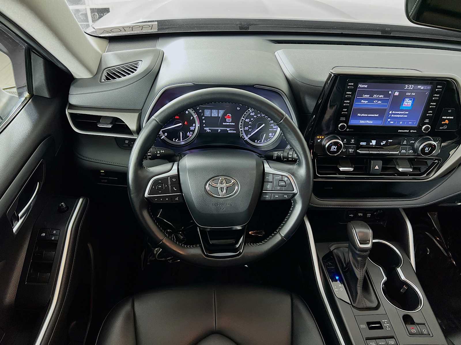 2020 Toyota Highlander XLE - Photo 23