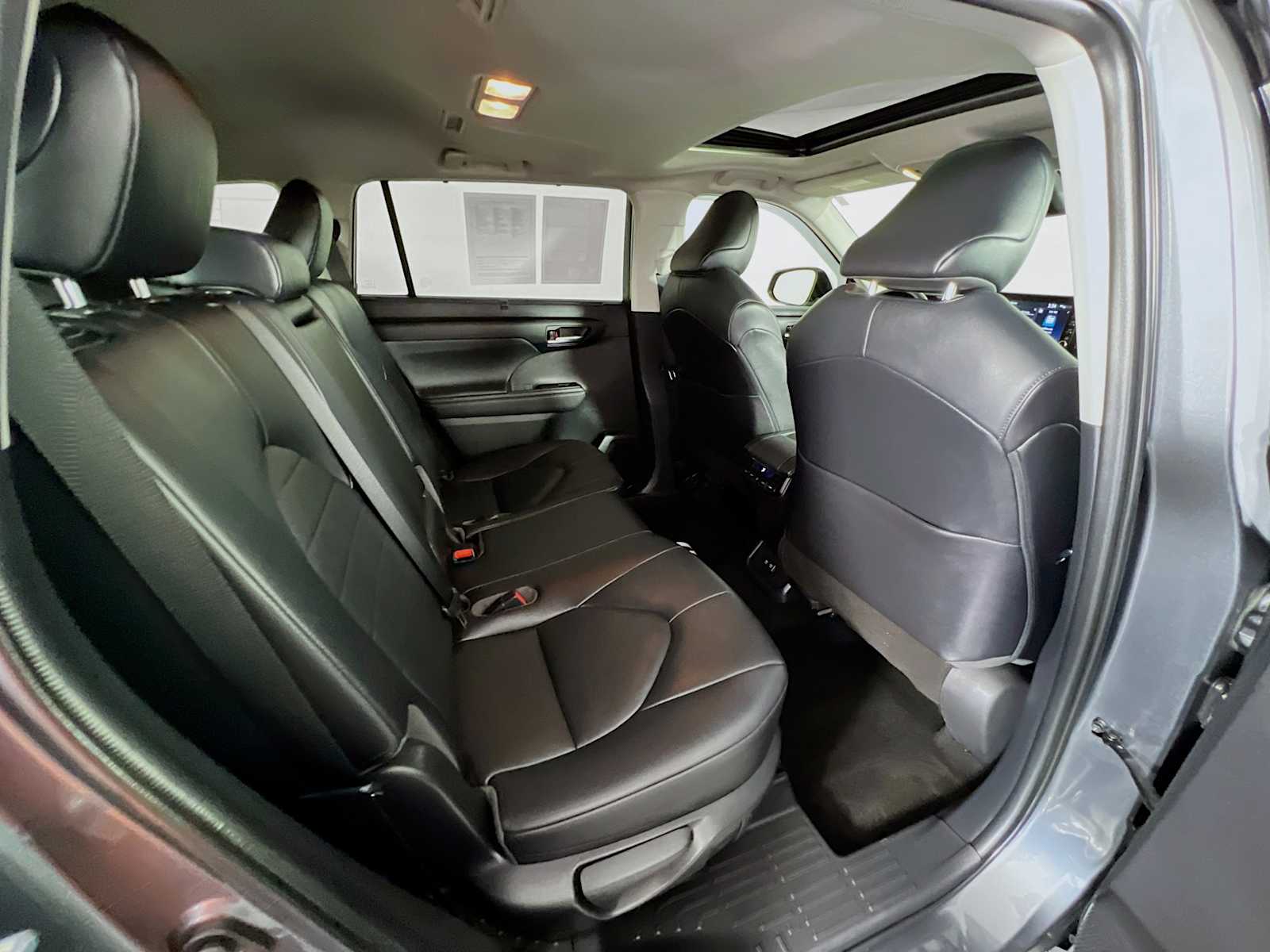 2020 Toyota Highlander XLE - Photo 27