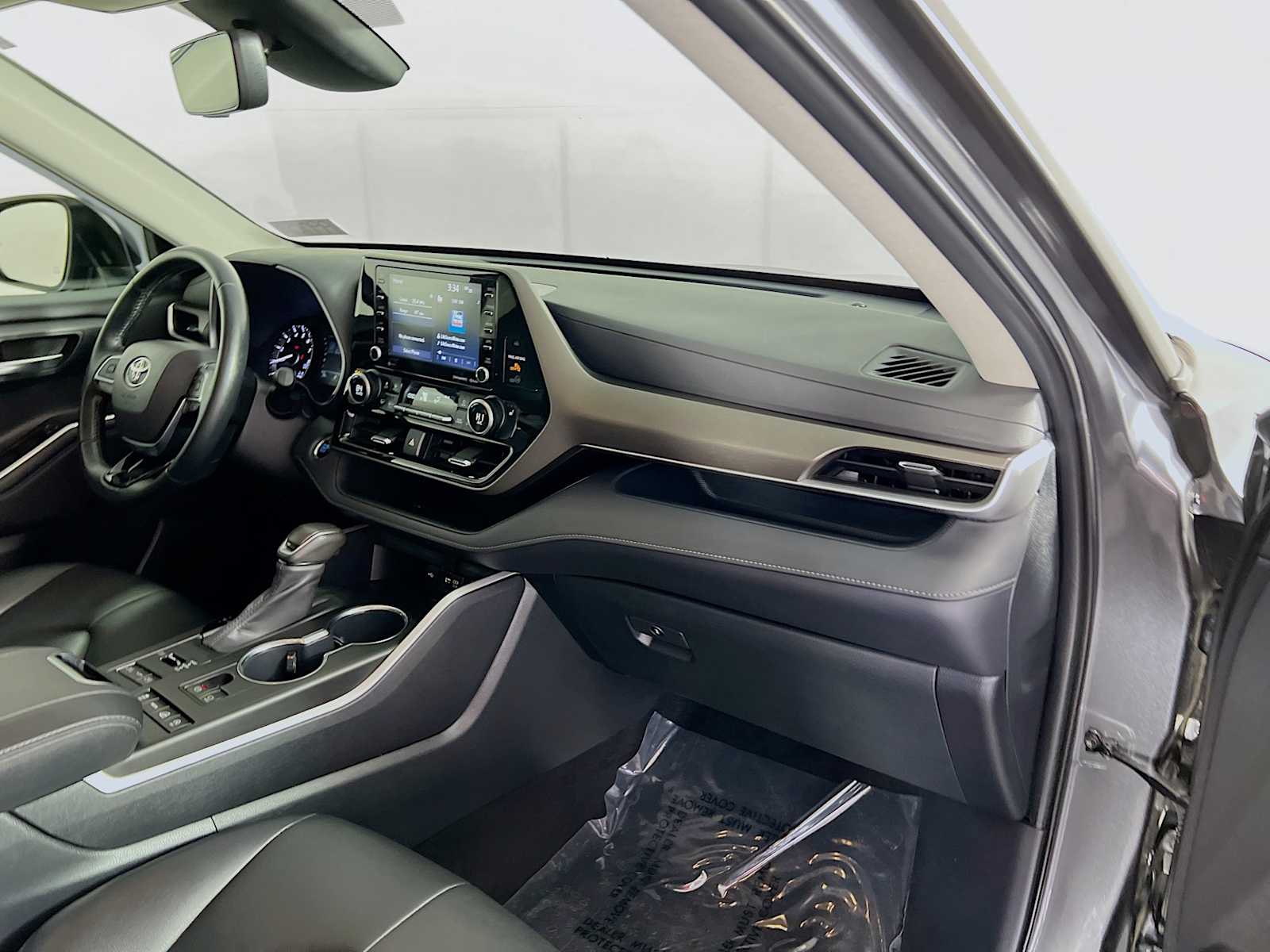 2020 Toyota Highlander XLE - Photo 29
