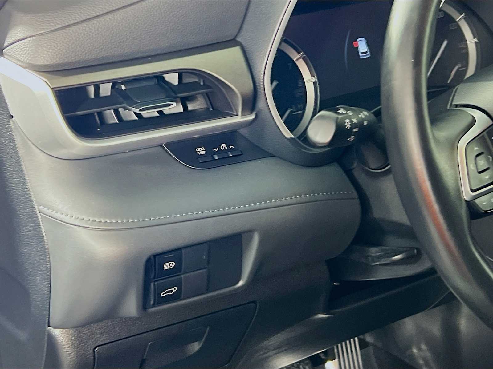 2020 Toyota Highlander XLE - Photo 10