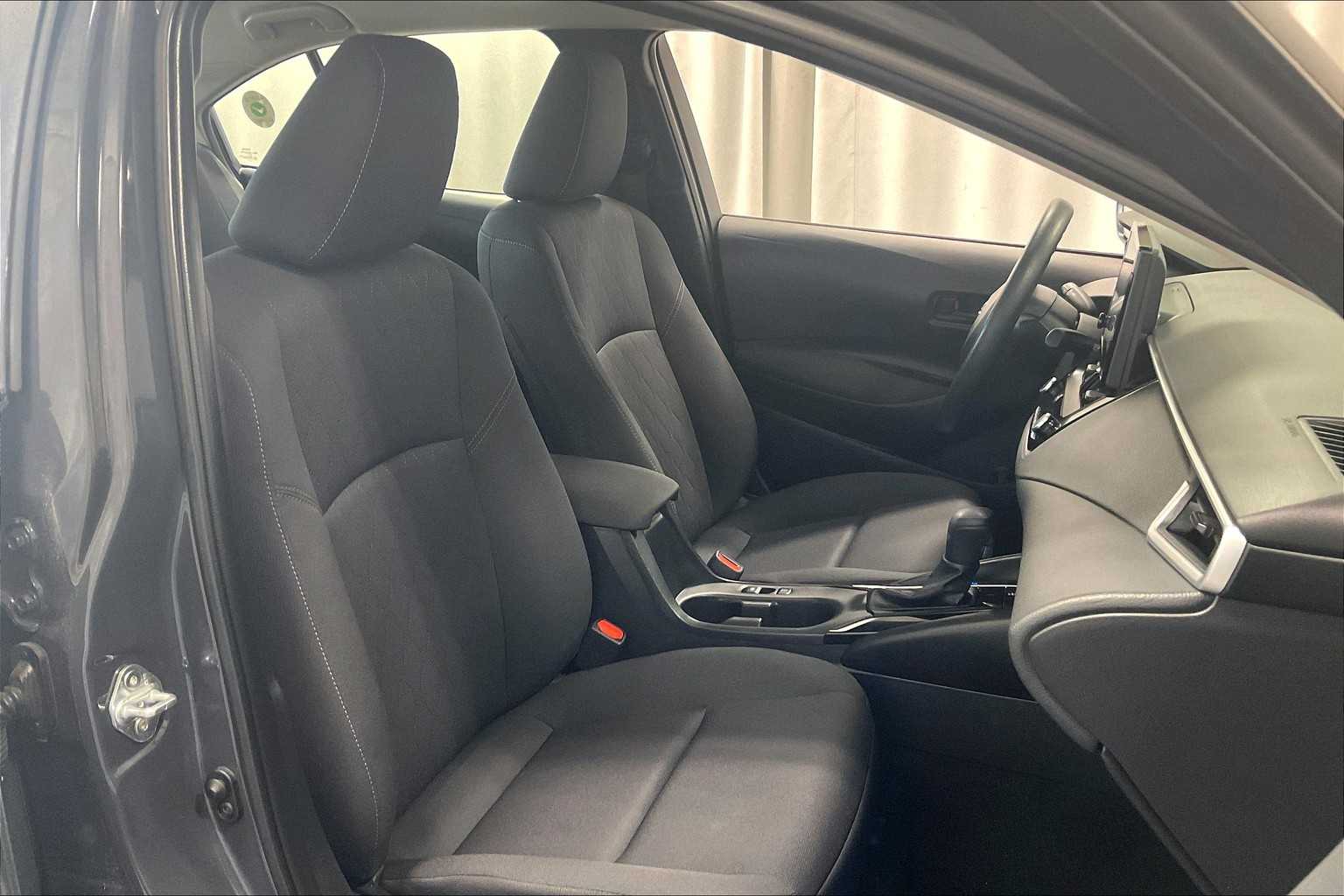 2023 Toyota Corolla LE - Photo 11