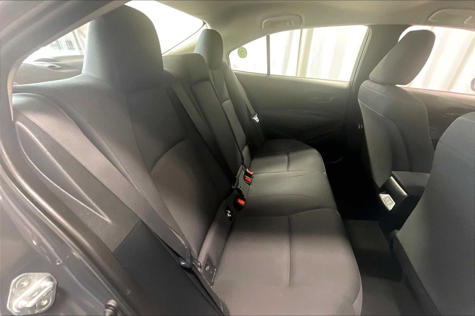 2023 Toyota Corolla LE - Photo 16