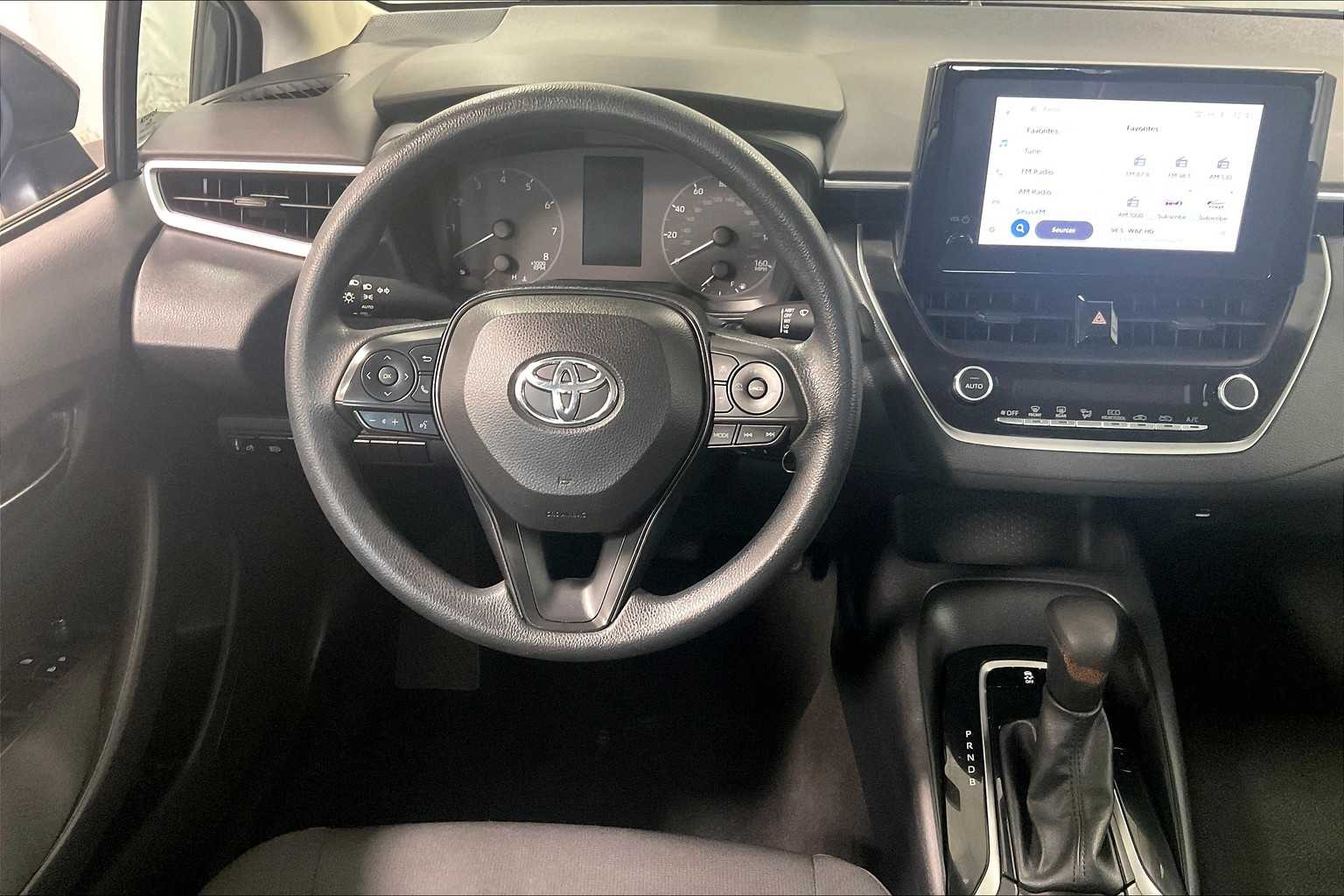 2023 Toyota Corolla LE - Photo 17