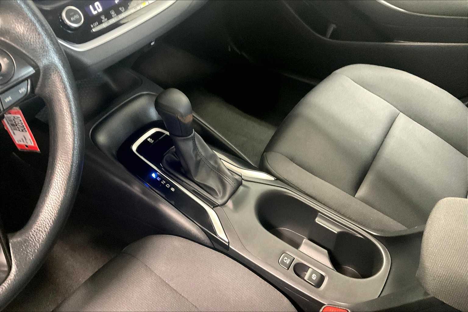 2023 Toyota Corolla LE - Photo 20