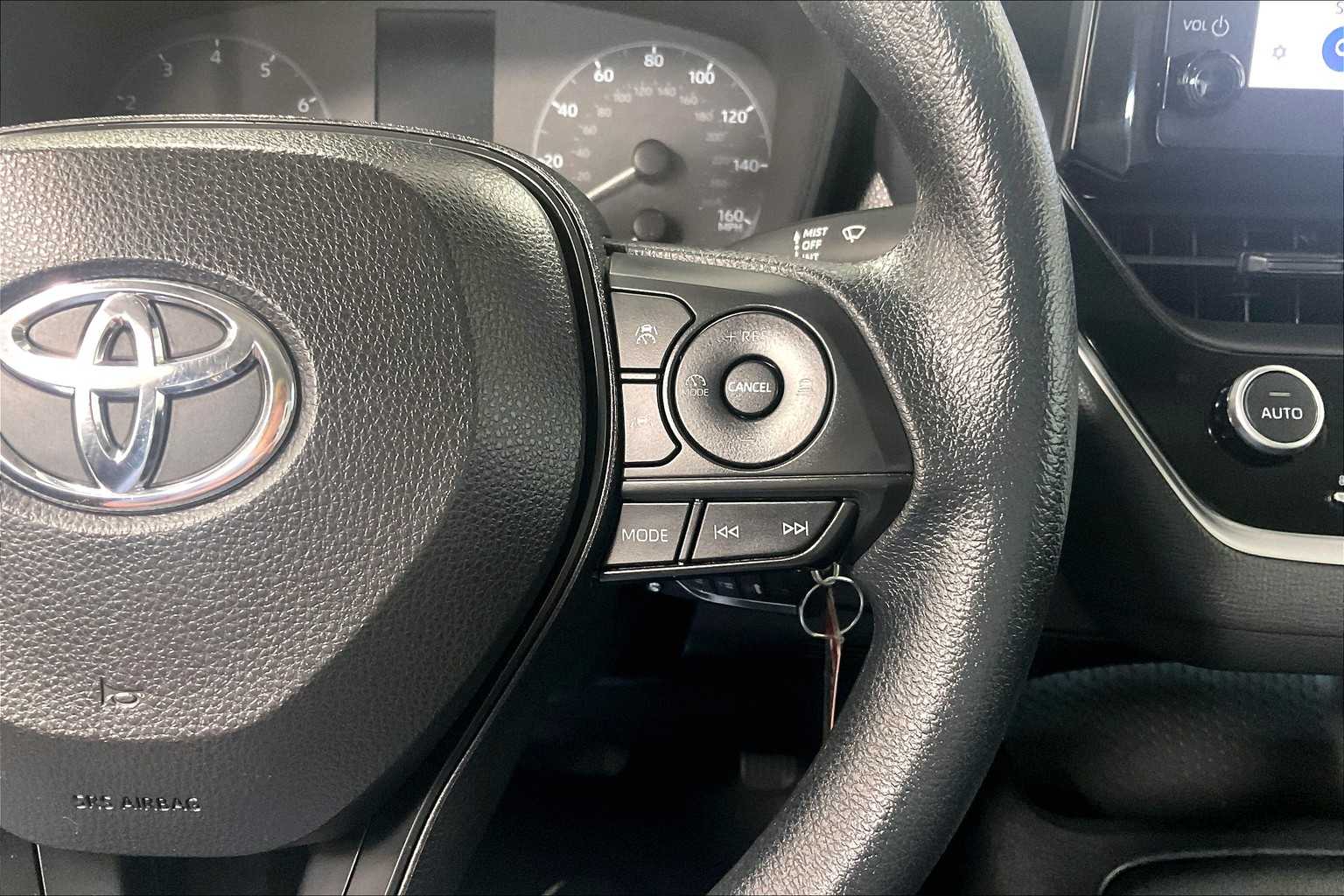 2023 Toyota Corolla LE - Photo 23