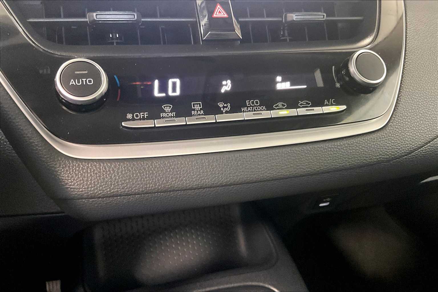 2023 Toyota Corolla LE - Photo 25