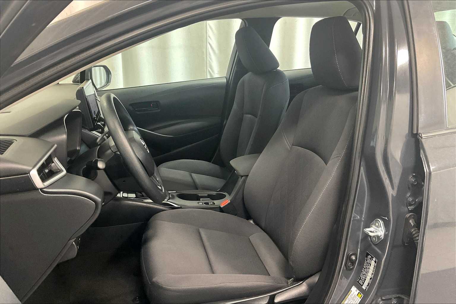 2023 Toyota Corolla LE - Photo 10