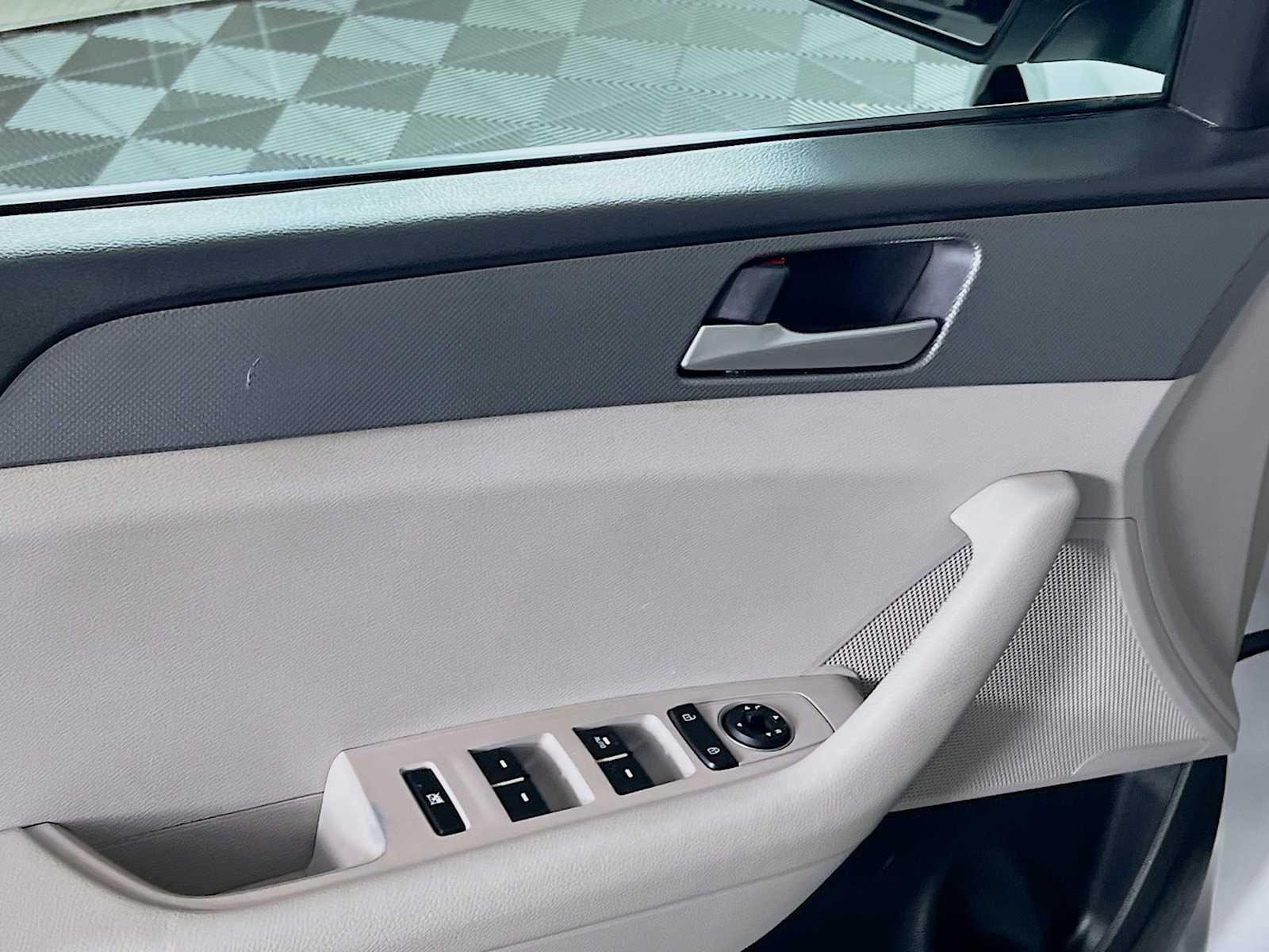 2019 Hyundai Sonata SE - Photo 17