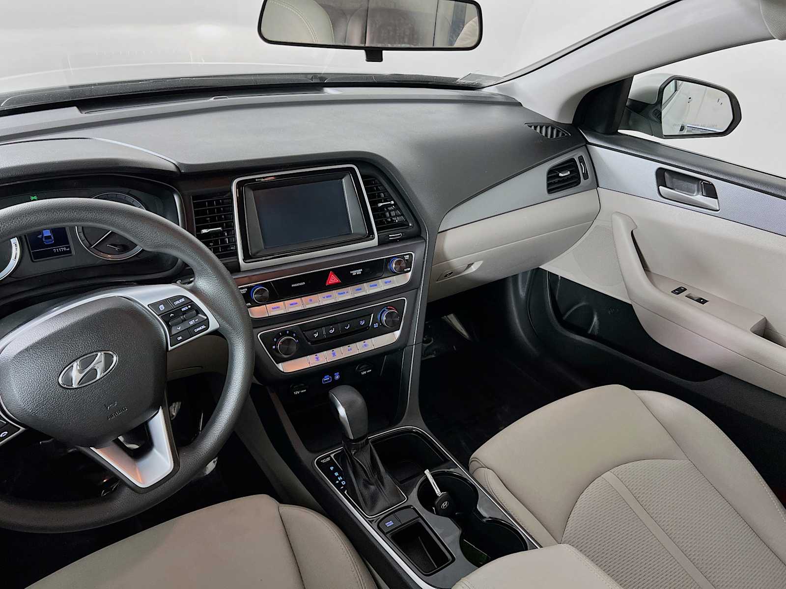 2019 Hyundai Sonata SE - Photo 22