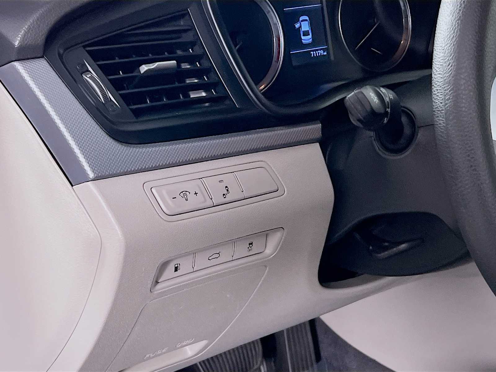 2019 Hyundai Sonata SE - Photo 10