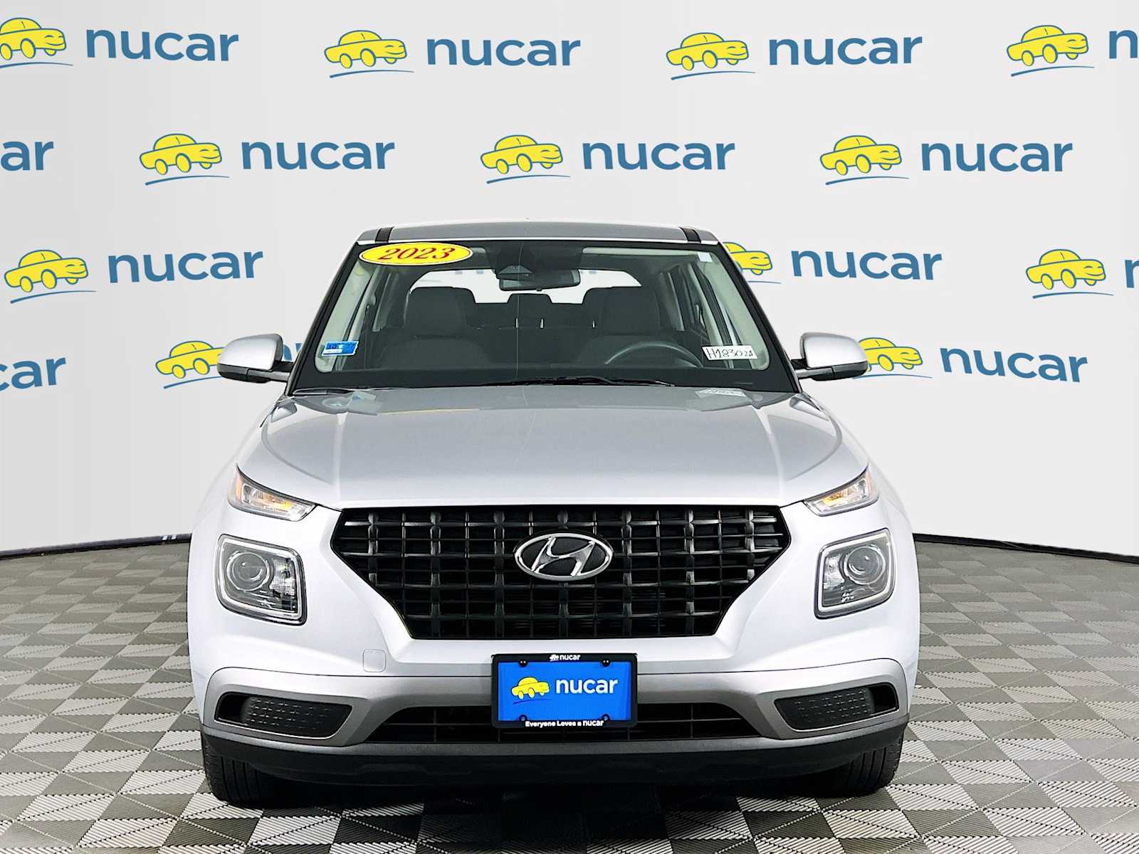 2023 Hyundai Venue SE - Photo 2