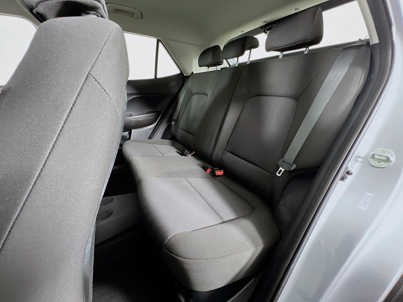 2023 Hyundai Venue SE - Photo 23