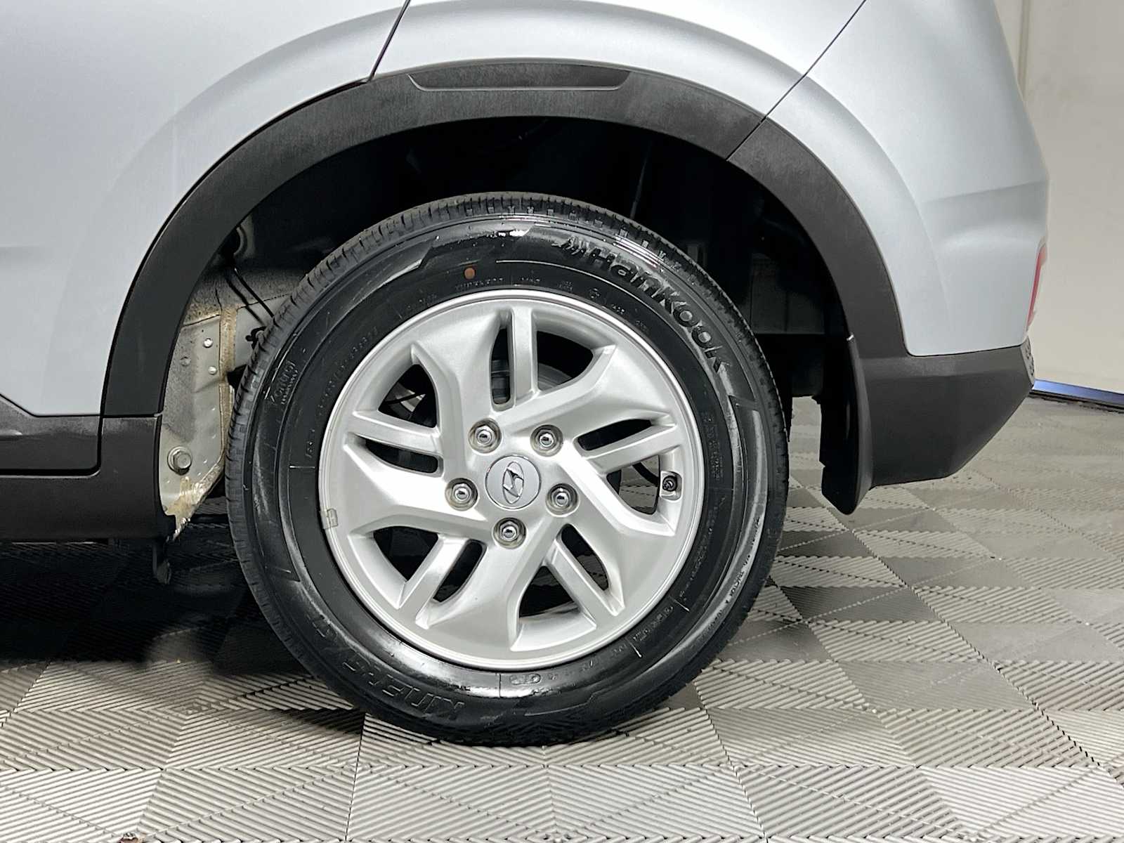 2023 Hyundai Venue SE - Photo 29