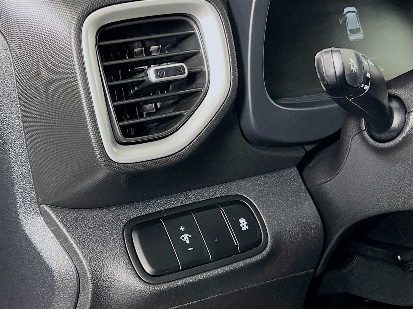 2023 Hyundai Venue SE - Photo 10