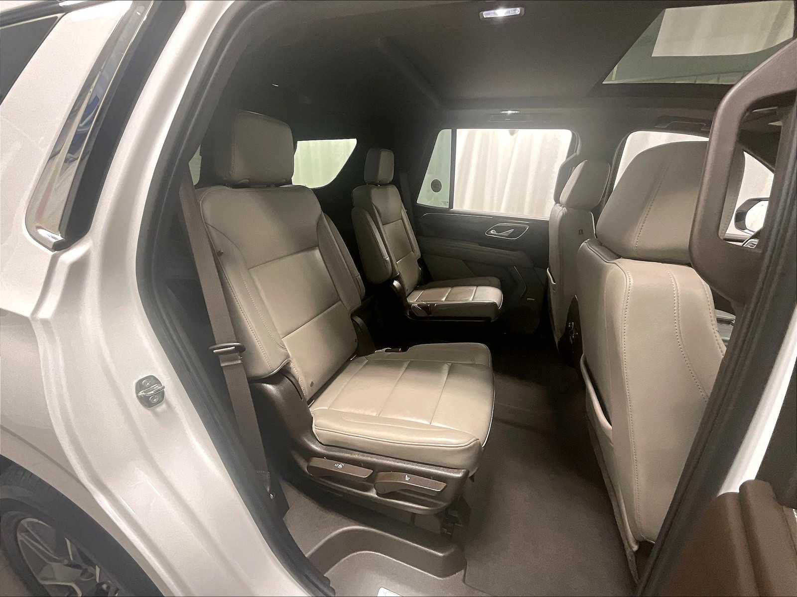 2021 Chevrolet Tahoe LT - Photo 16