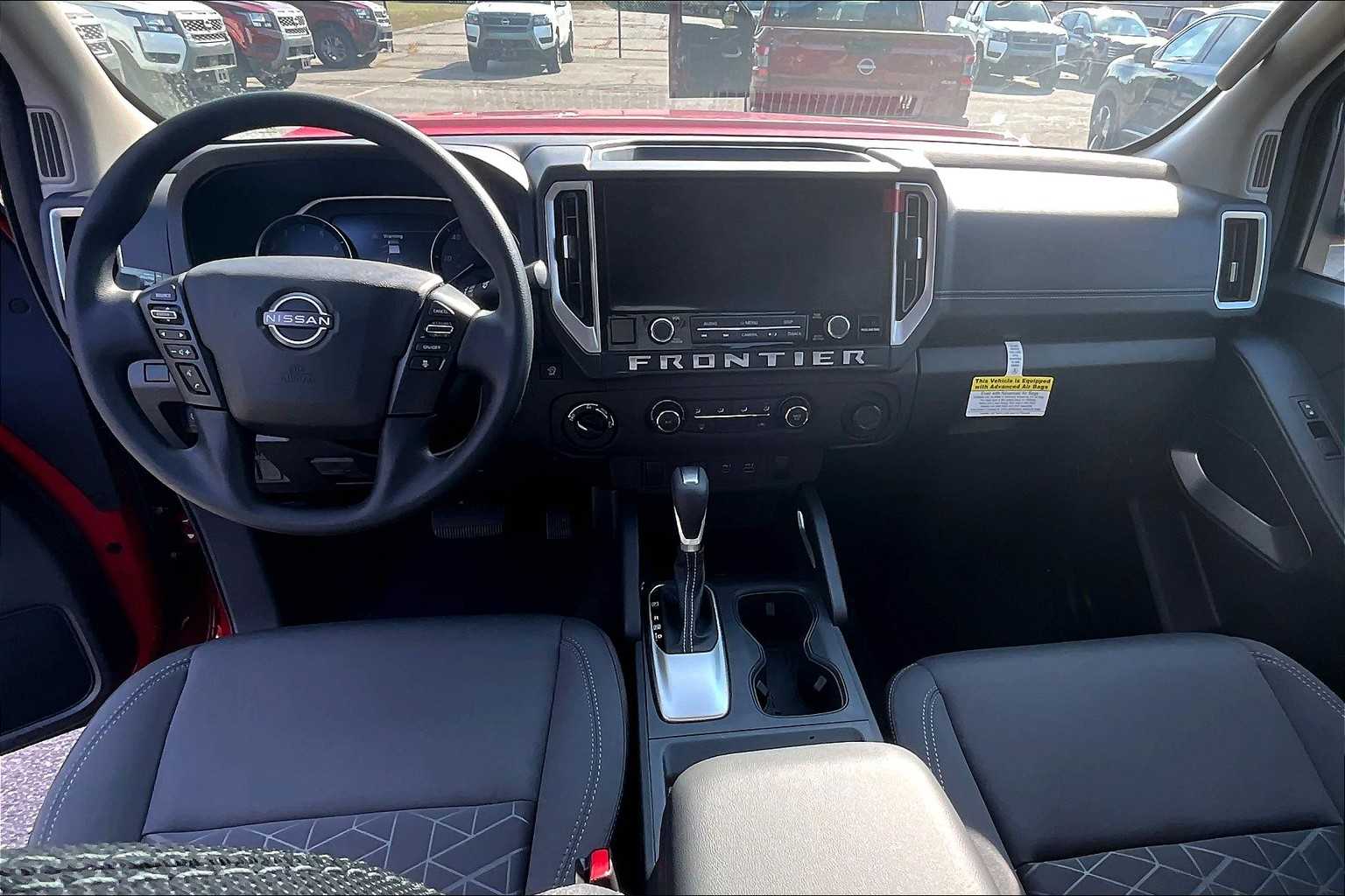 2025 Nissan Frontier SV - Photo 17