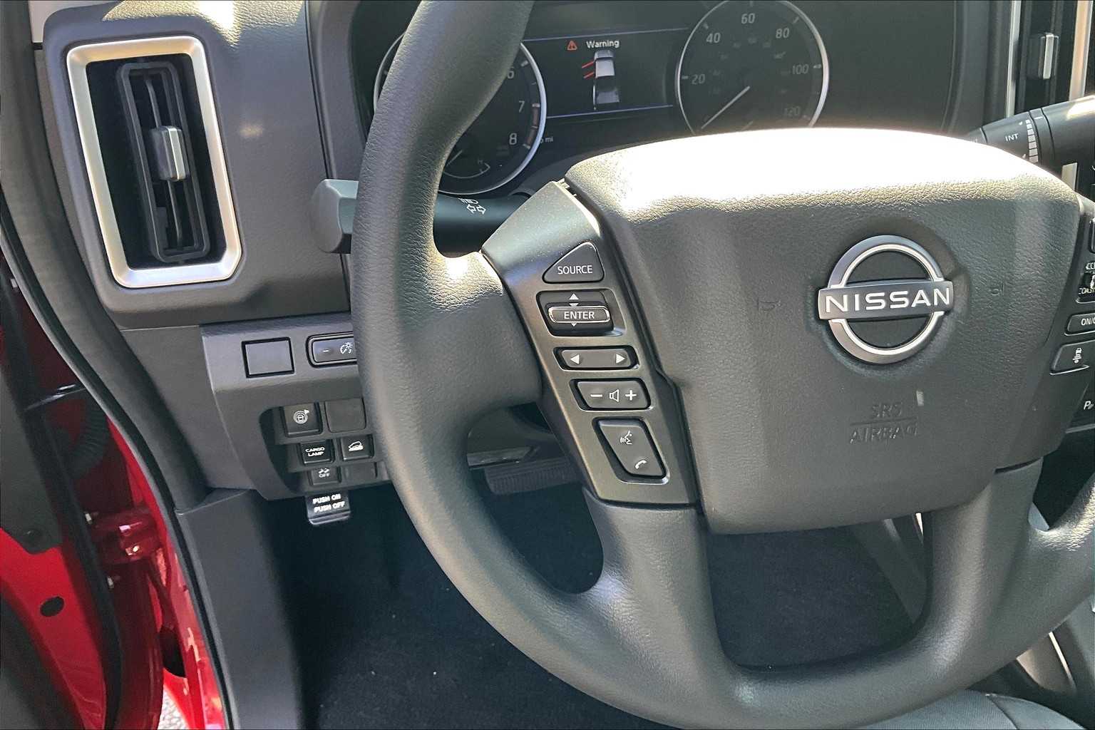 2025 Nissan Frontier SV - Photo 18
