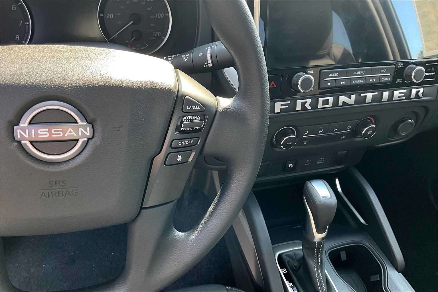 2025 Nissan Frontier SV - Photo 19