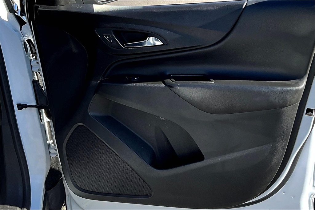 2022 Chevrolet Equinox LT - Photo 12