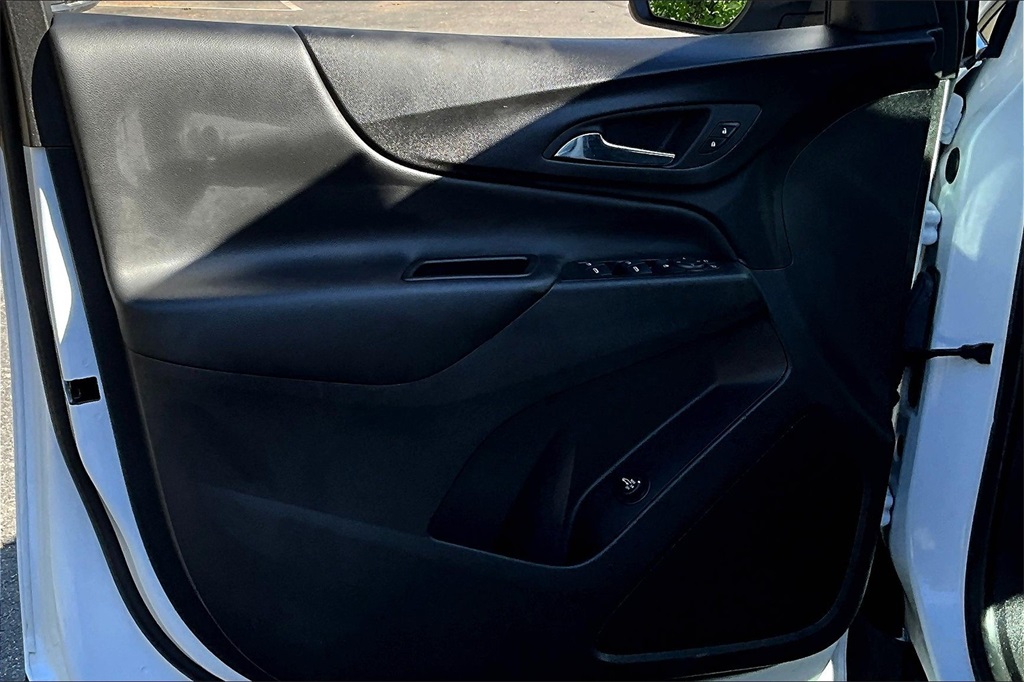 2022 Chevrolet Equinox LT - Photo 9