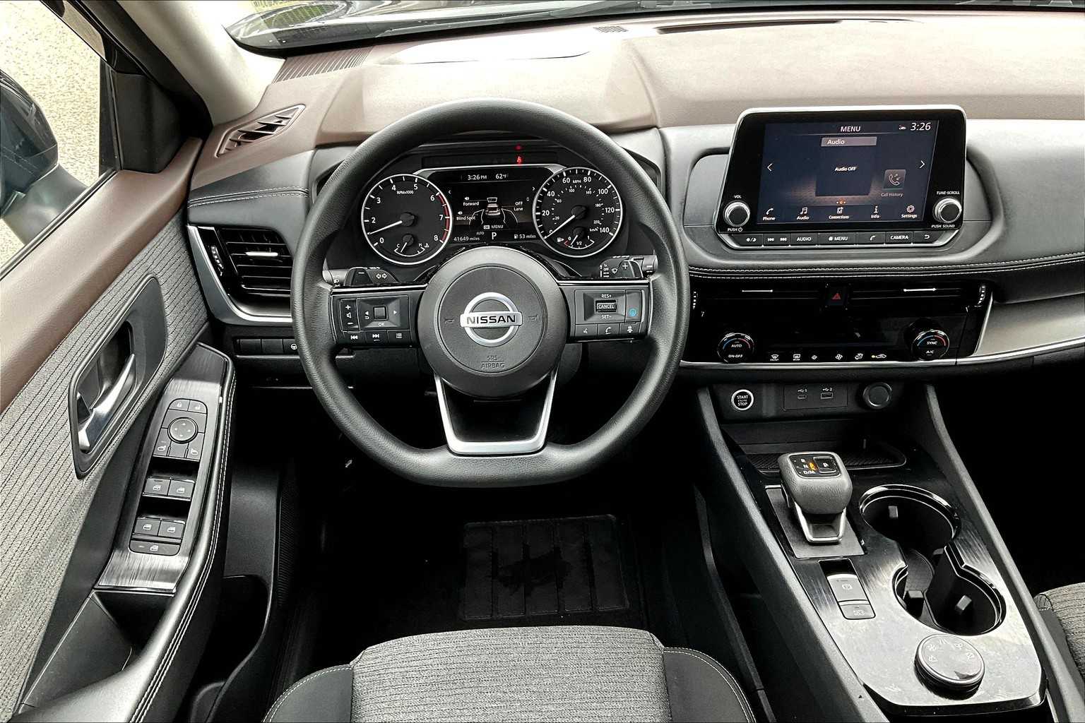 2021 Nissan Rogue SV - Photo 17