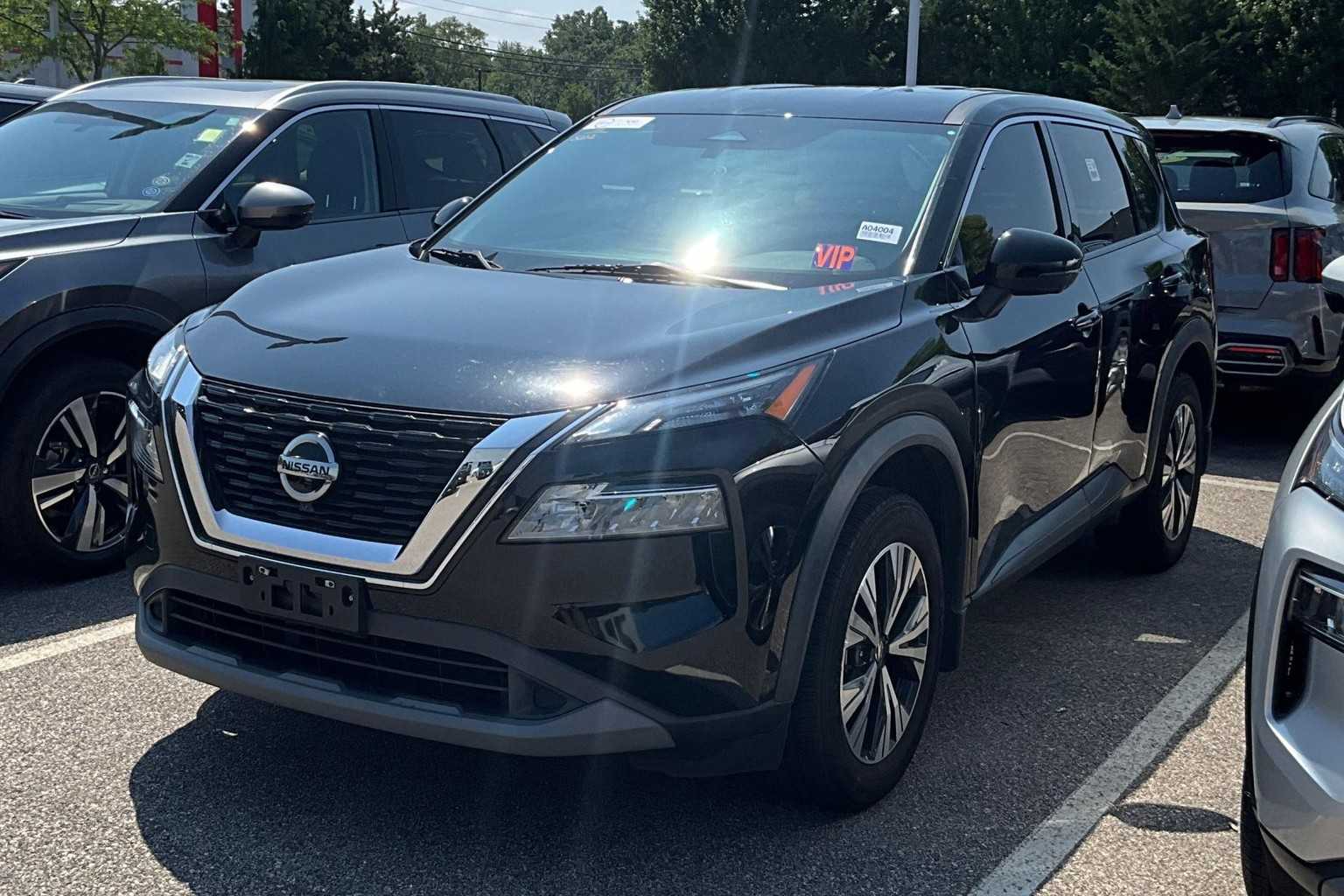 2021 Nissan Rogue SV - Photo 3