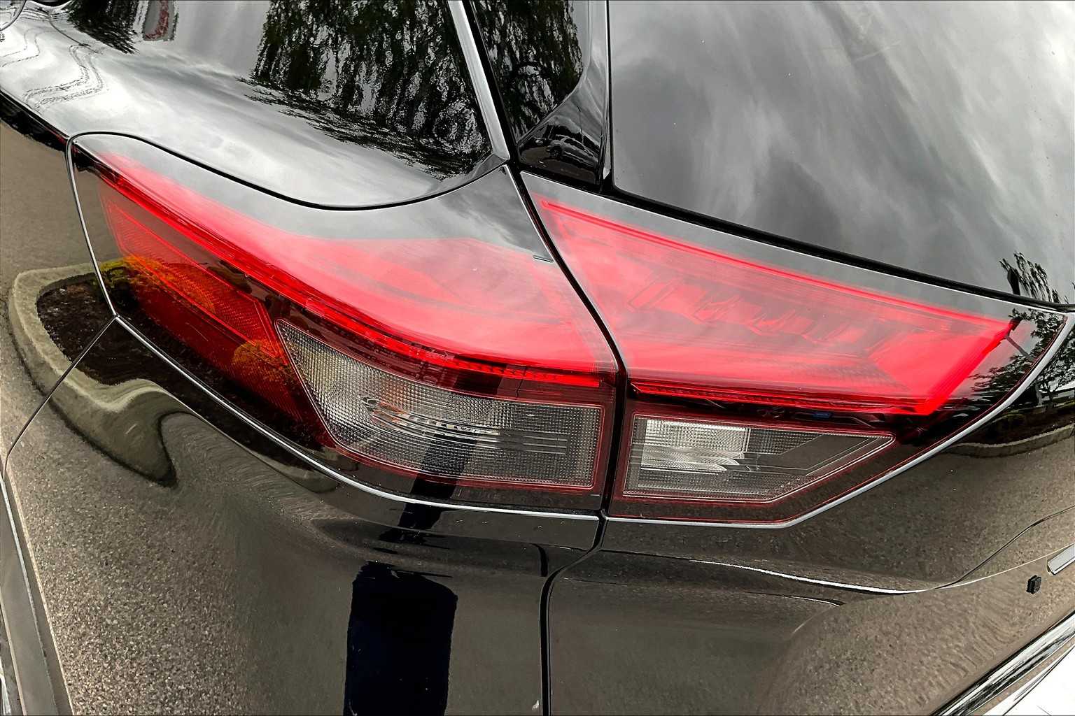 2021 Nissan Rogue SV - Photo 31