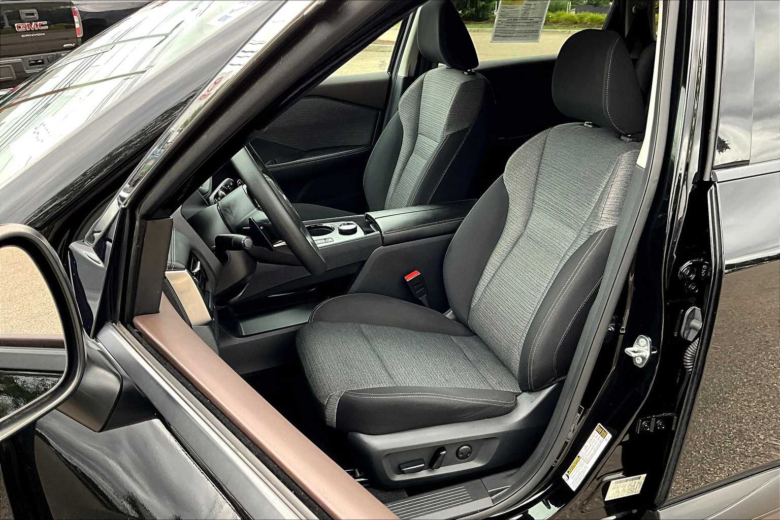 2021 Nissan Rogue SV - Photo 10