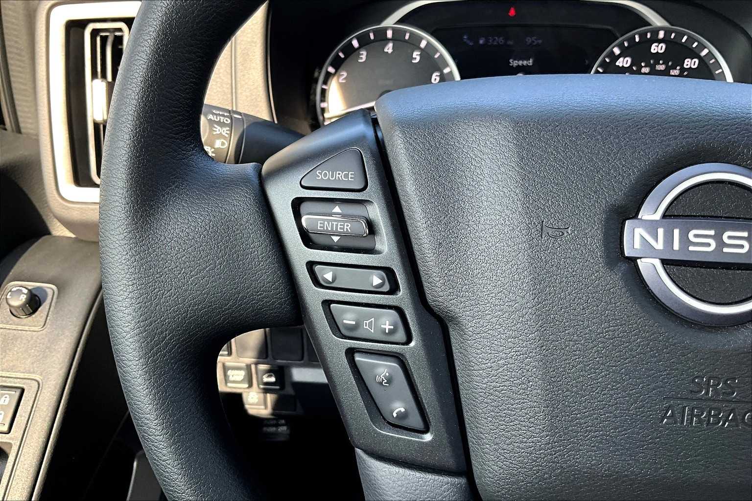 2025 Nissan Frontier SV - Photo 22