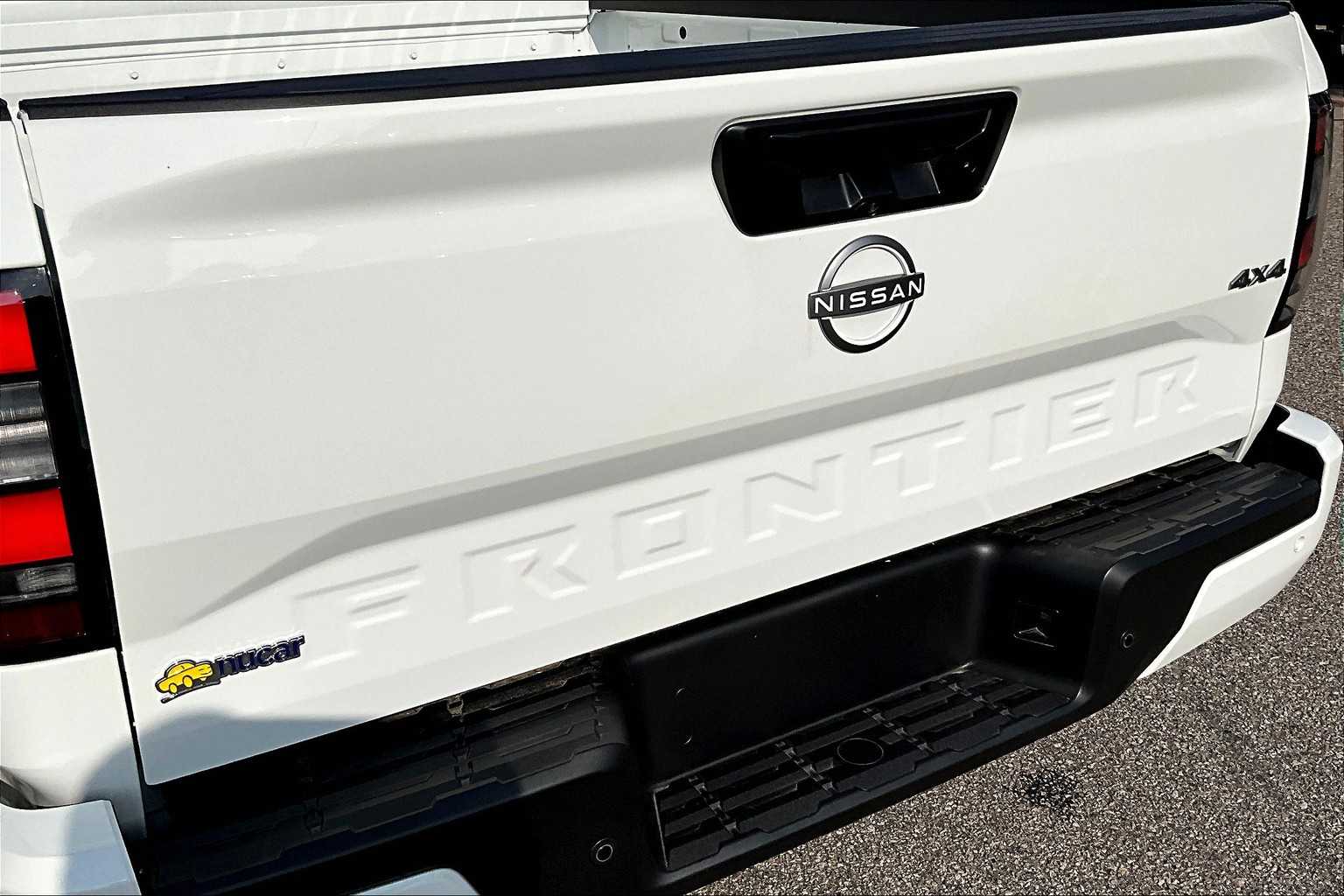2025 Nissan Frontier SV - Photo 27