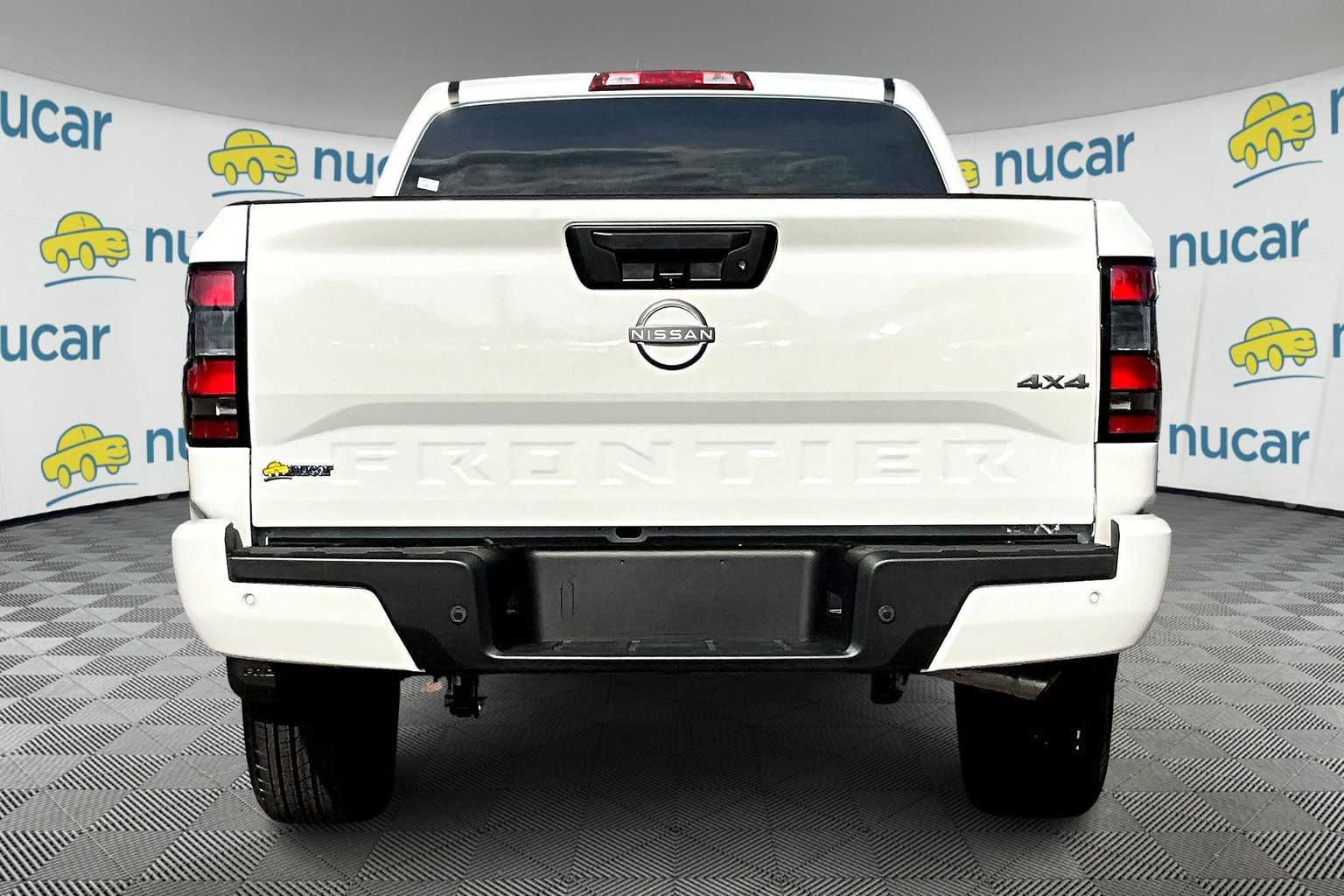 2025 Nissan Frontier SV - Photo 5