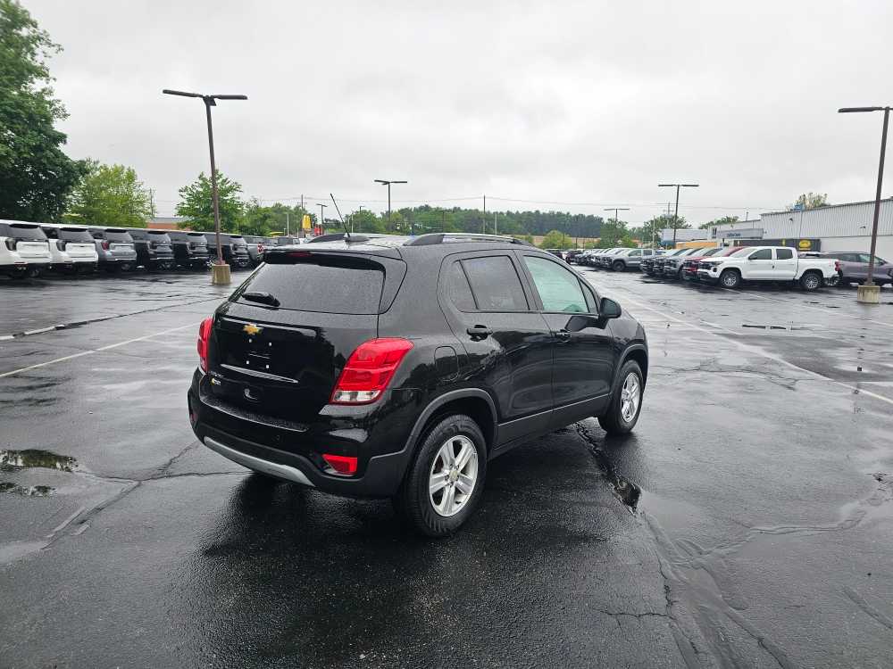 2022 Chevrolet Trax LT - Photo 4