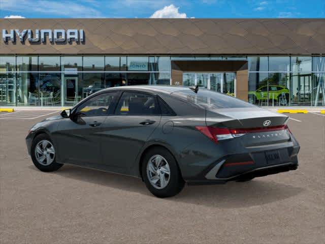 2025 Hyundai Elantra SE - Photo 5